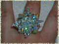 anello con cuori e cristalli bicono